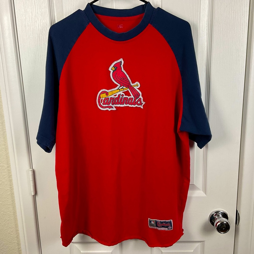 Pre-Owned Official MLB St. Louis Cardinals Men’s T-Shirt, Size L.